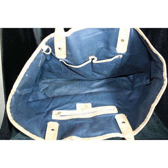 C. Wonder Cork Bag - Picture 7 of 8